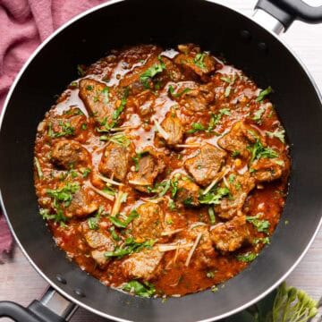 beef karahi in a work