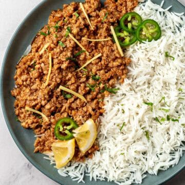 chicken keema on a plate with rice